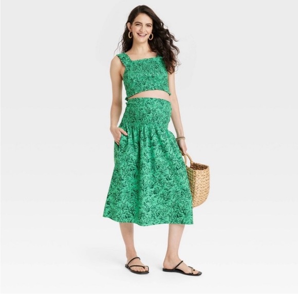 Ingrid & Isabel Dresses & Skirts - Ingrid & Isabel Teal Floral A-Line Skirt Set
